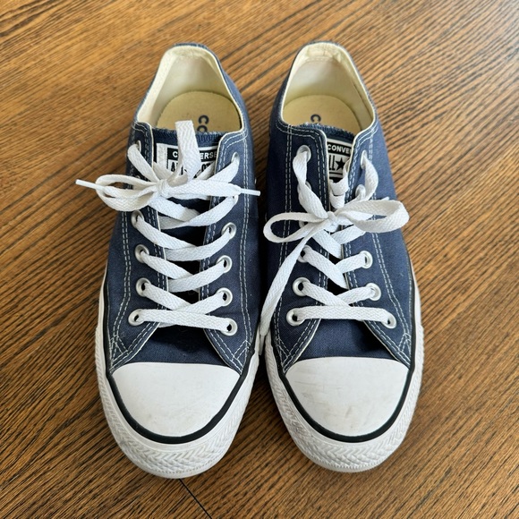 𝅺Converse Chuck Taylor - Navy Blue - Picture 1 of 4